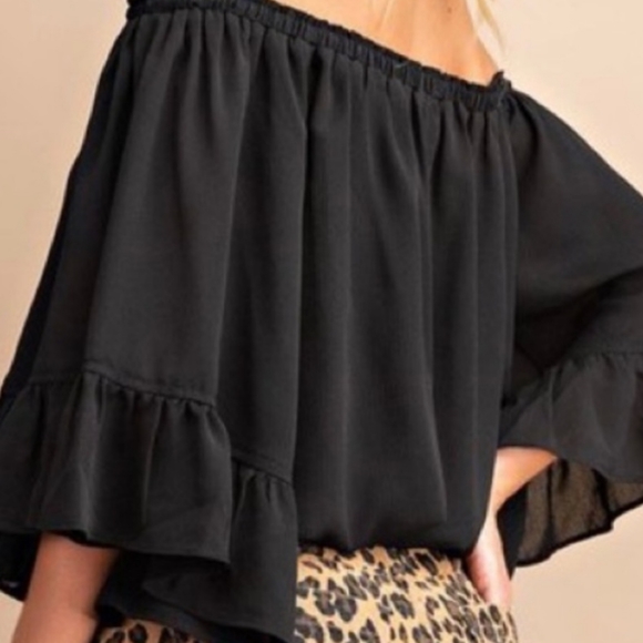 🖤BLACK OFF THE SHOULDER BLOUSE - Picture 3 of 4